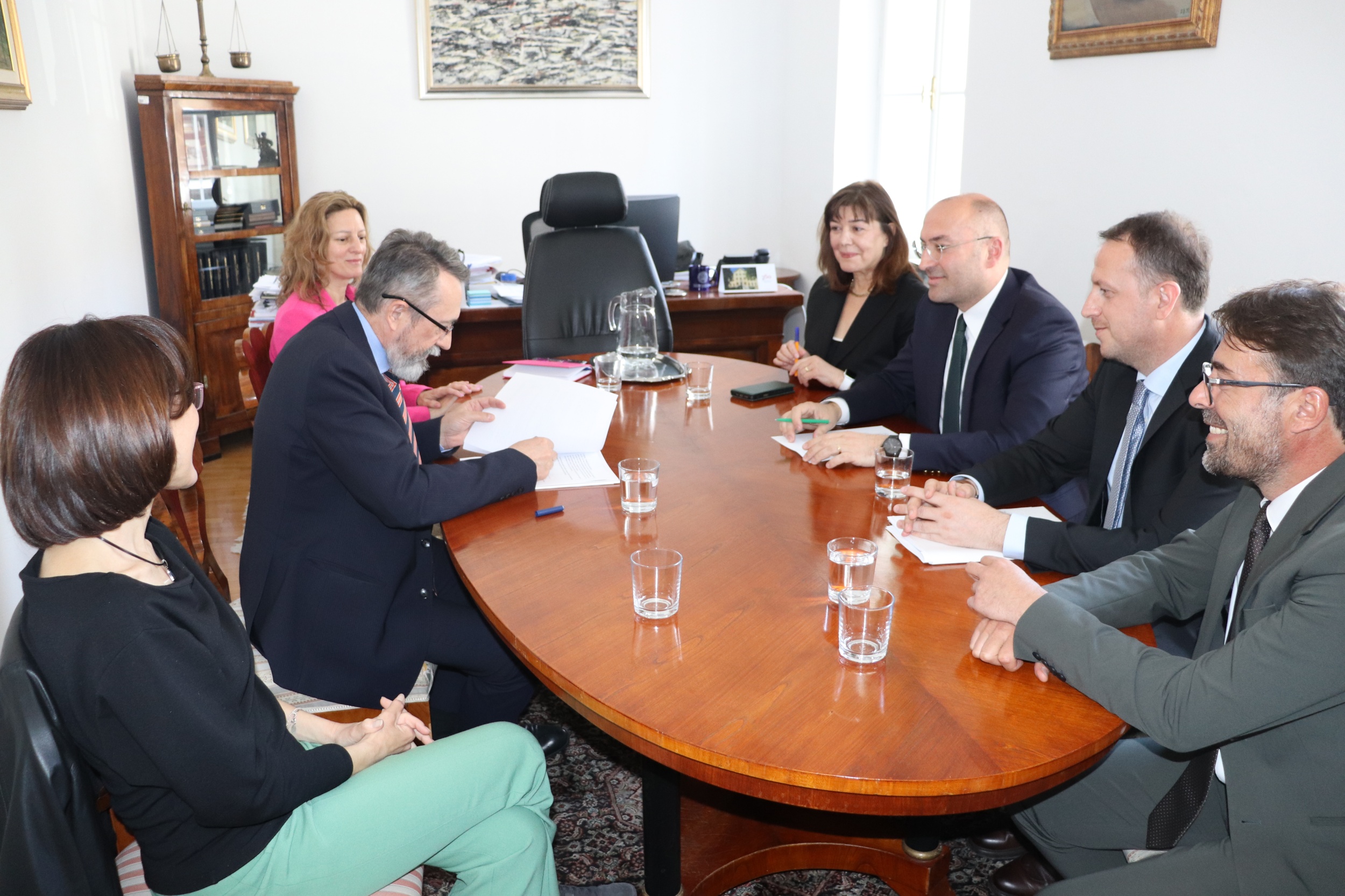 Posjet delegacije Pravnog fakulteta u Prištini Pravnom fakultetu u Zagrebu i potpisivanje sporazuma o suradnji